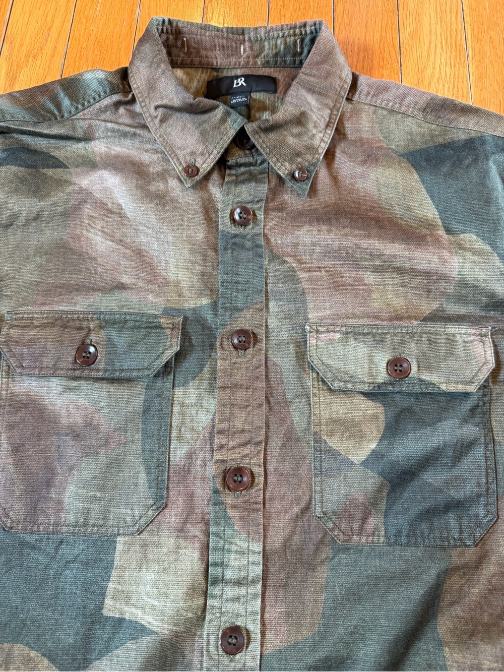 Banana Republic Camo Button Down Front Long Sleeve Shirt Mens Medium Flap Pocket - Picture 2 of 5